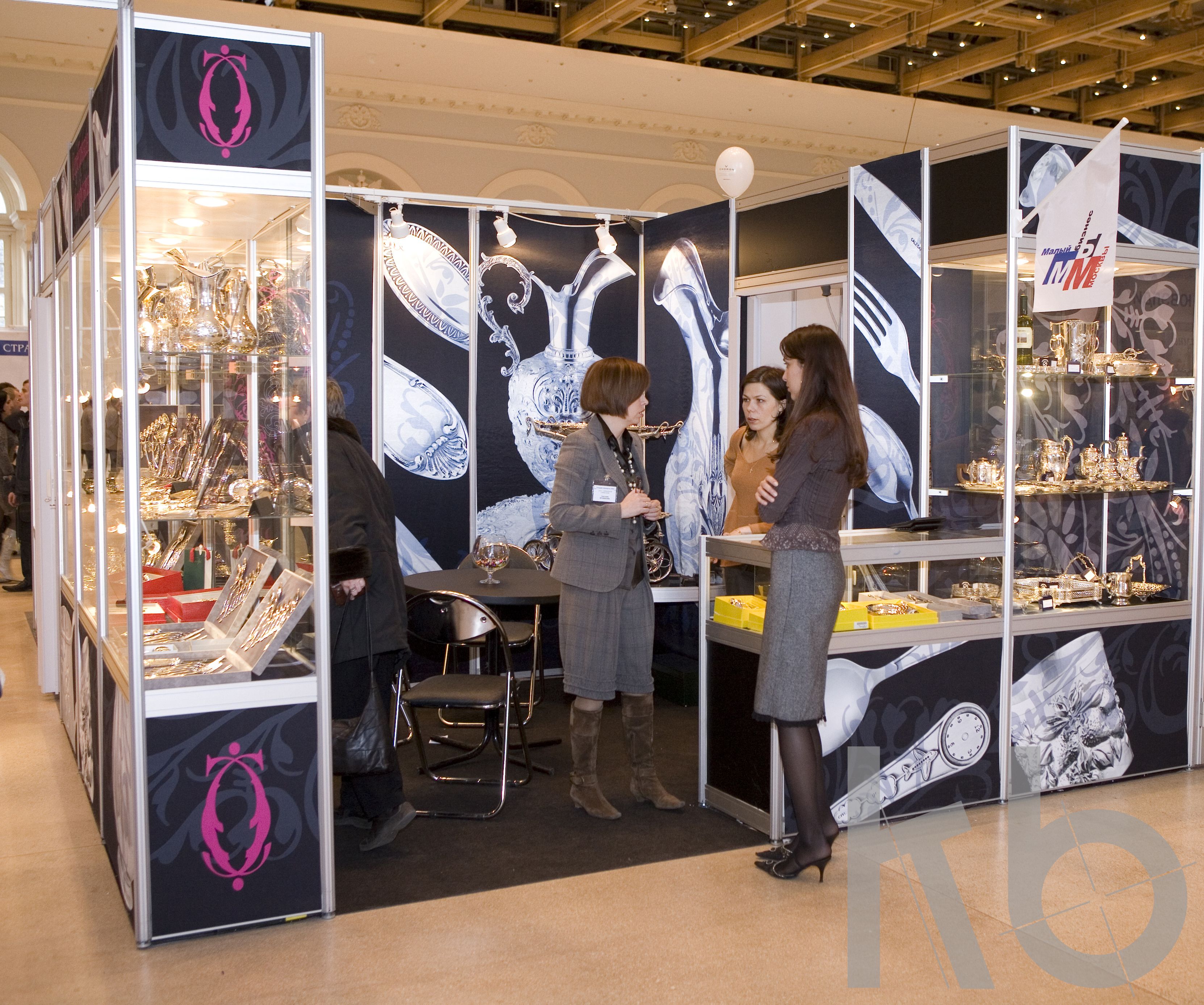 Дизайн стенда Серебряная симфония