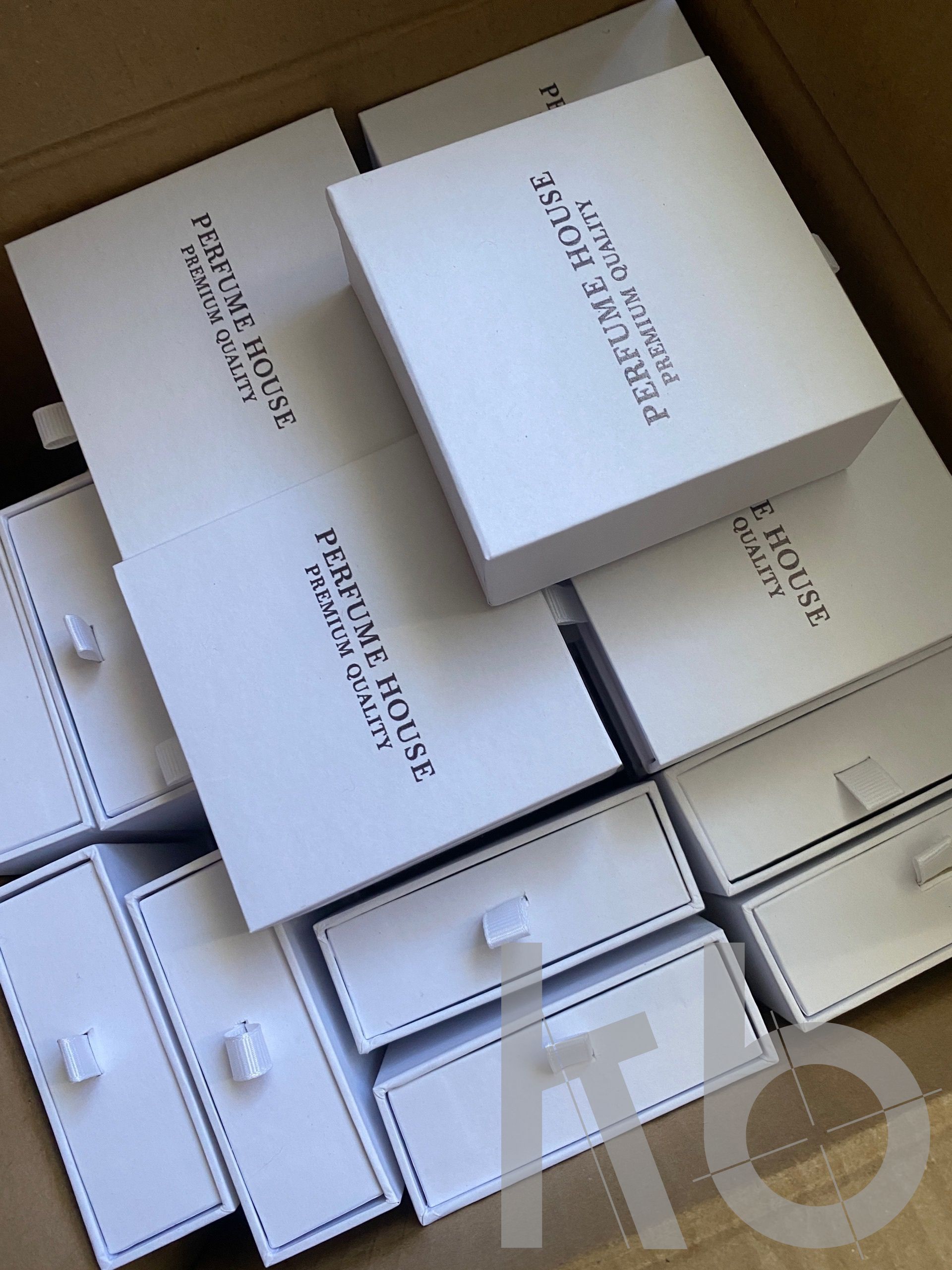 Коробка-пенал белая с печатью