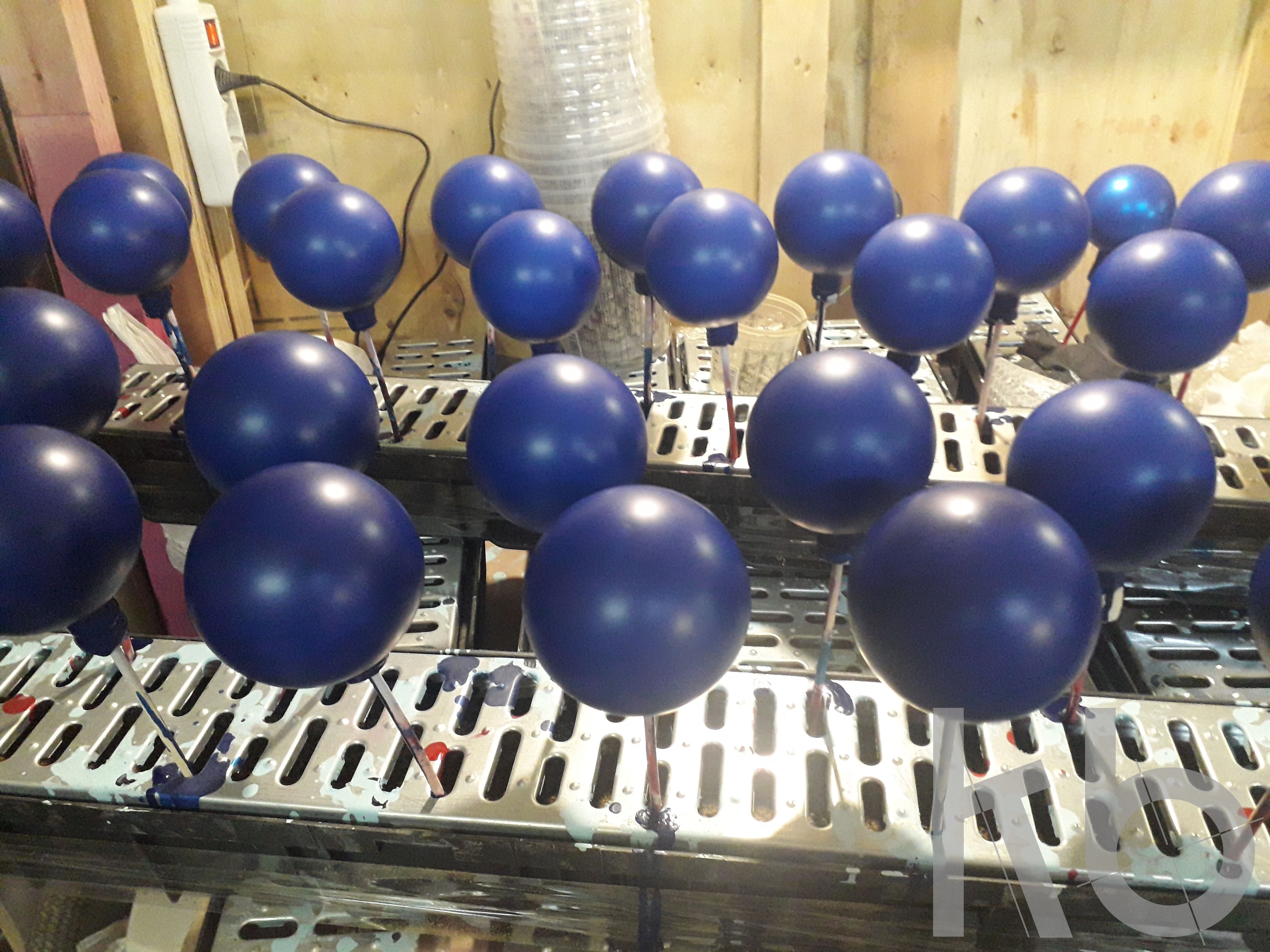 Покраска стеклянных шаров