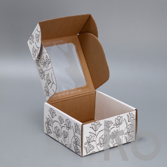 Коробка из МГК с печатью и окном на крышке