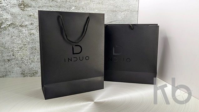 Пакет с печатью прозрачным лаком