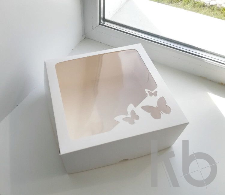 Коробка с бабочкой