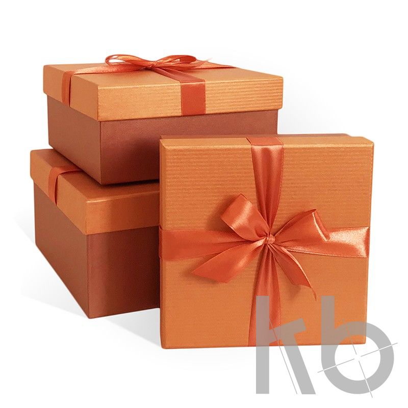 Коробка крышка-дно из светло-коричневой бумаги с бантом